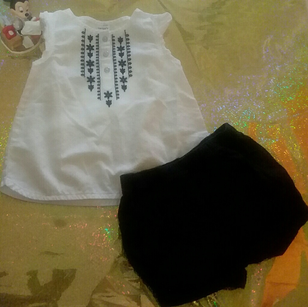 ☉SOLD☉CARTER'S WHITE EMBROIDERED TOP Sz 18M - Picture 2 of 2